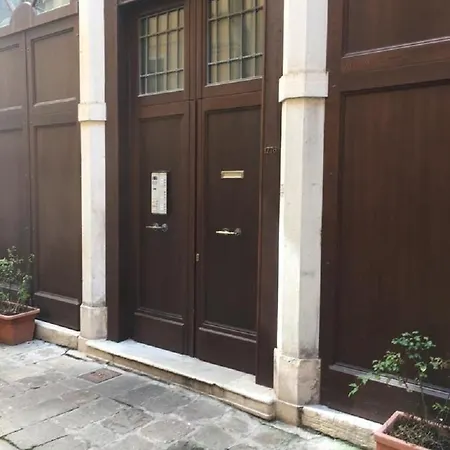 On The Roofs To Piazza San Marco - *